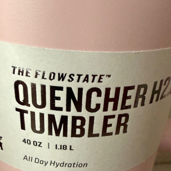 Stanley NWT Quencher H2.0 Tumbler 40 oz in Soft Pink - Picture 5 of 5